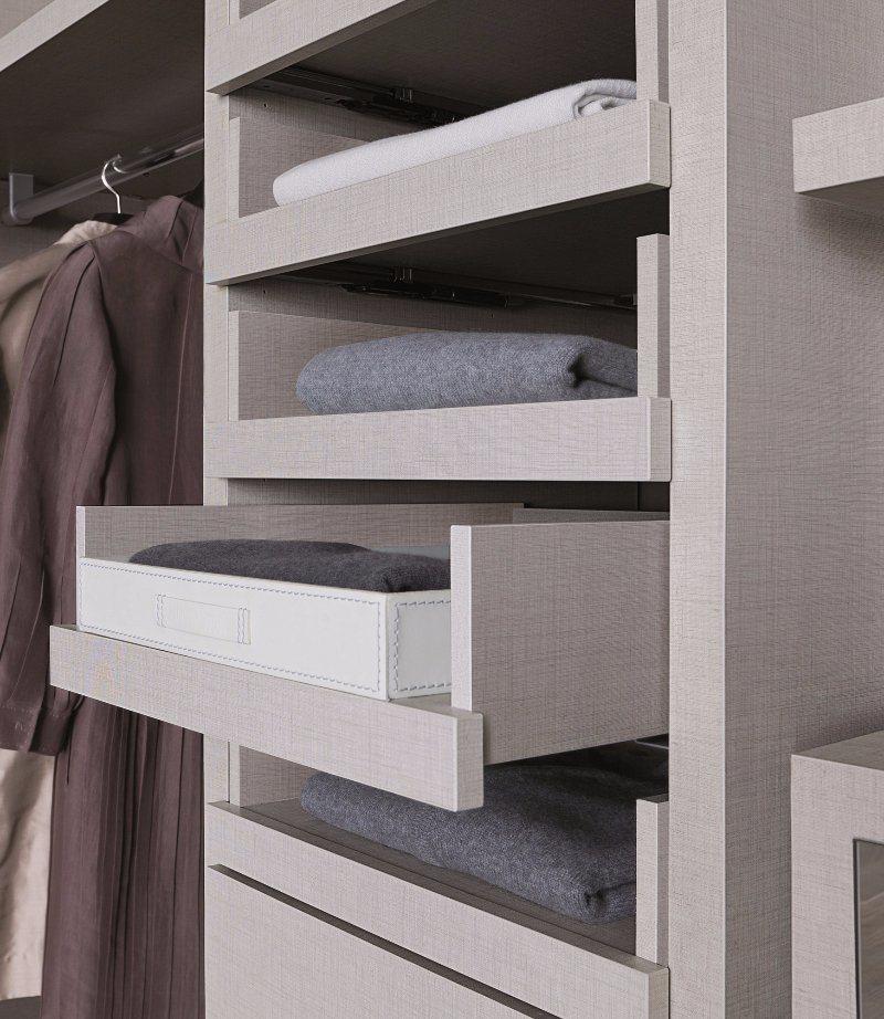 Free Design Customized Walking in Closet