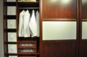 MDF Wardrobe with High Glossy Sliding Door (customize)