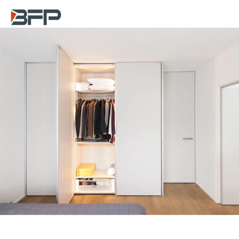 Modern Design Pure White Closet with LED Light