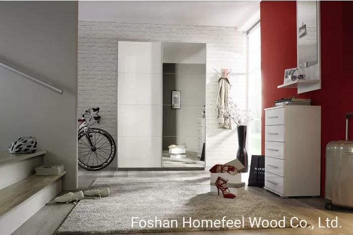 Fashion Home Furniture Wooden Wardrobe Sliding Door MDF Wooden Bedroom Closet (HF-WB78)