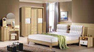 Elegant Wooden Bedroom Set
