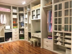 Cheap Customized MDF Wardrobe Cupboard (MOQ = 1 set)