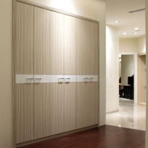 Oppein Bedroom Furniture Swing Doors Built-in MDF Wardrobes (YG11236)