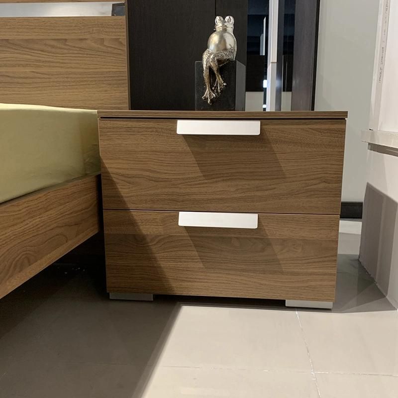 Economic Modern Home Furniture MDF Wooden Bedroom Furniture Set with Mirrored Wardrobe