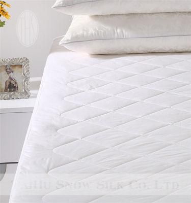 Luxury 100% Pure Silk Filled Mattress Protector
