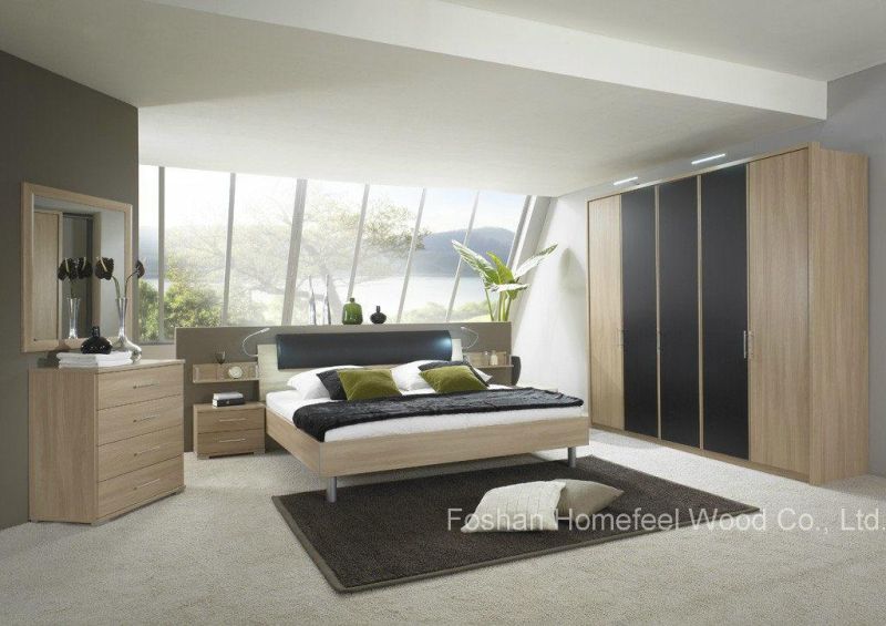 Modern Design Wooden Bedroom Set (HF-EY090423)