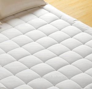 China Manufacturer Super Soft Down and Feather Hypoallergenic Washable Bed Mattress Topper