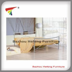 Cheap Metal Double Bed for Home Furniture (HF035)