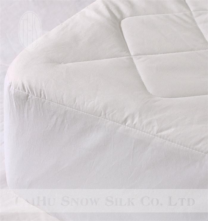 Luxury 100% Pure Silk Filled Mattress Protector