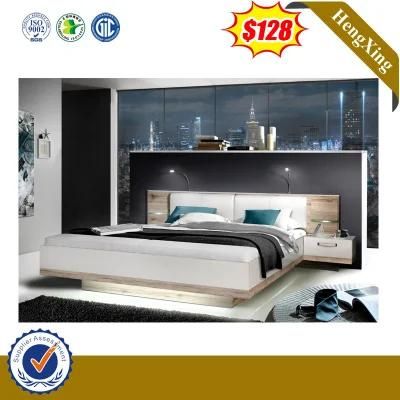 Fashion Wooden Home Furniture Use Queen Size Bedding Set with LED