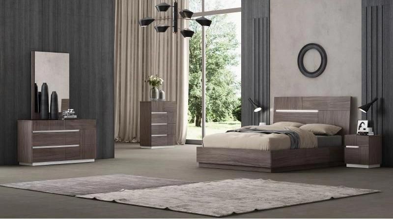 Nova 6 Smooth-Operating Drawers High-Gloss Lacquer Finish Dresser/Mirror