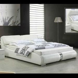 Cozy Modern Italian Furniture Soft Bed (B25)
