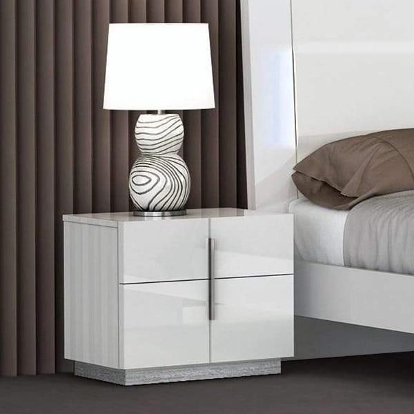 Nova Premium Bedroom Furniture Table 21.50"W Nightstands with Chrome Handle