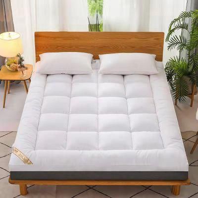 Home Hotel Hospital Mattress Pad White Color Mattress Topper Pad with Elastic Straps