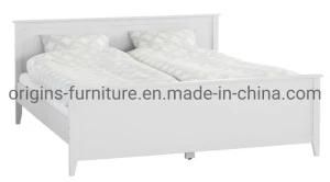 Double Bed in White 4&prime;6 Double Bed Wooden Frame White