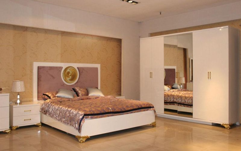 Modern Fabric Bed Bedroom Furniture Double Bed with Special Decor Legs